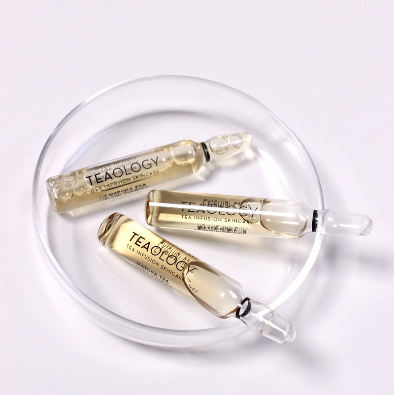 Teaology Matcha Tea Ultra-Firming Ampoules - ampułki do twarzy z kwasem hialuronowym